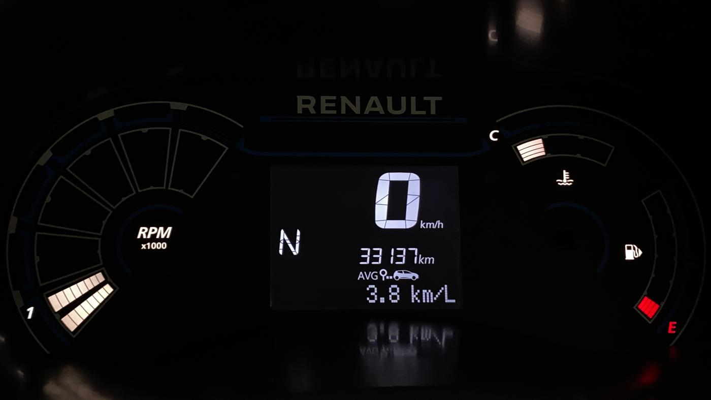 2021 Renault TRIBER RXZ AMT, Petrol, Automatic, 33,241 km, Odometer Image