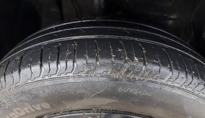 2023 Tata PUNCH ADVENTURE AMT, Petrol, Automatic, 51,819 km, Right Front Tyre Tread