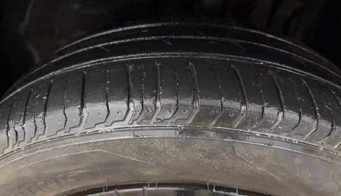 2023 Tata PUNCH ADVENTURE AMT, Petrol, Automatic, 51,819 km, Left Front Tyre Tread