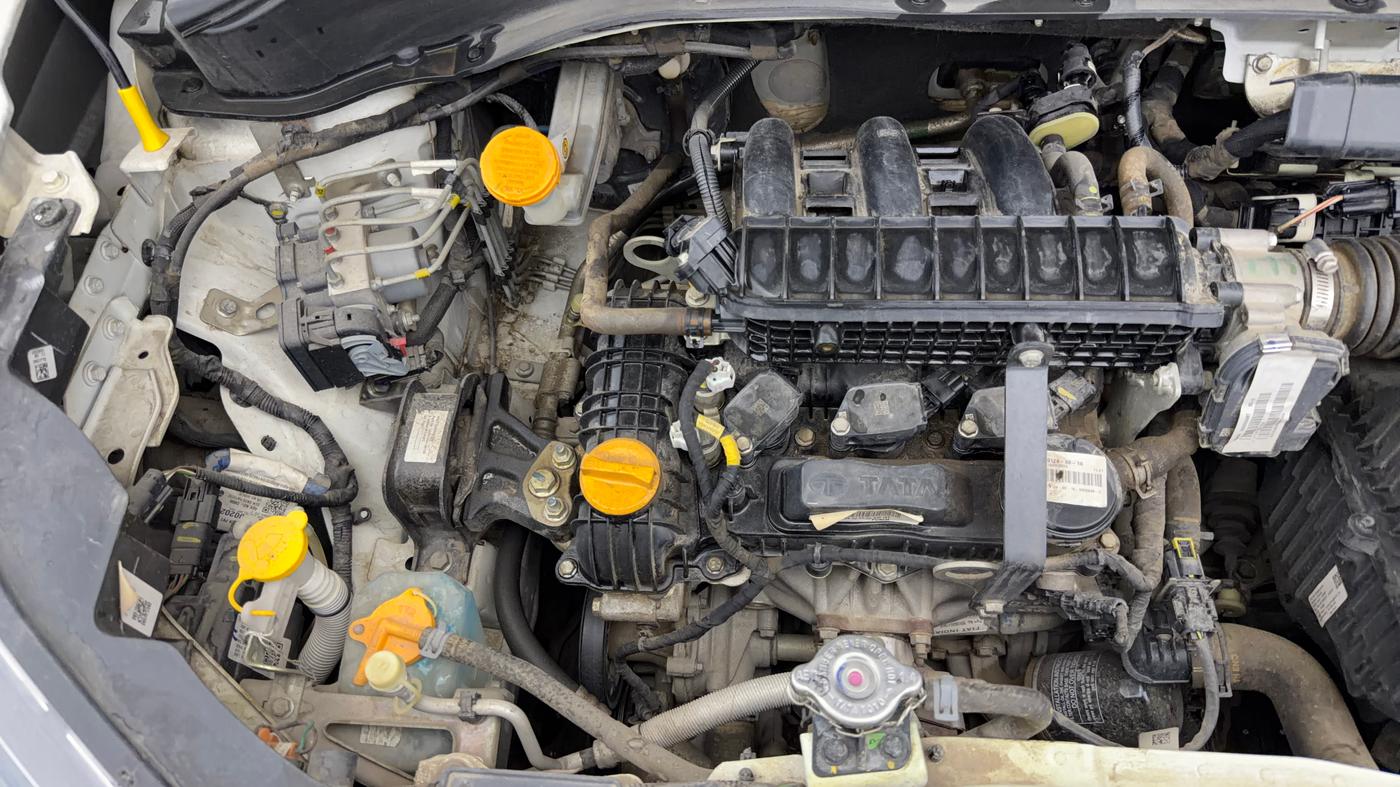 2023 Tata PUNCH ADVENTURE AMT, Petrol, Automatic, 51,819 km, Engine View - Right