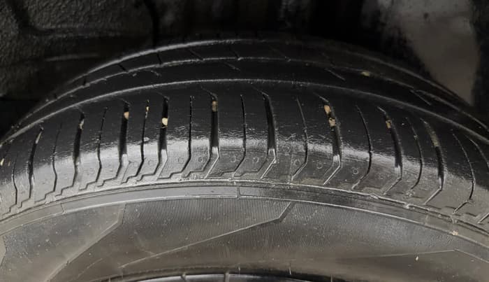 2023 Tata PUNCH ADVENTURE AMT, Petrol, Automatic, 51,819 km, Left Rear Tyre Tread