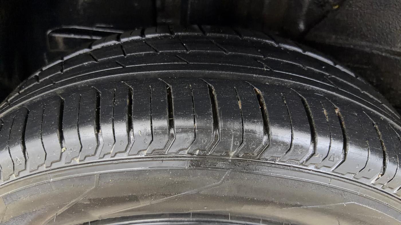 2023 Tata PUNCH ADVENTURE AMT, Petrol, Automatic, 51,819 km, Right Rear Tyre Tread
