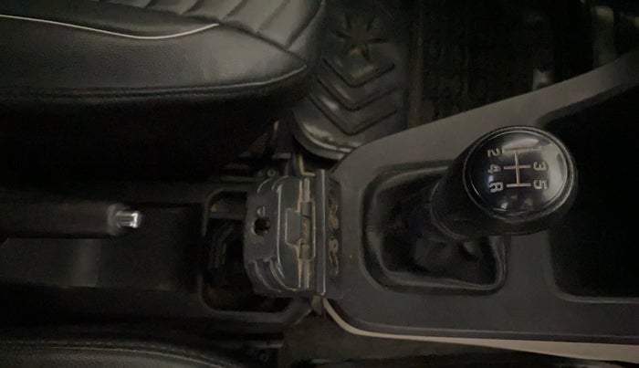 2019 Maruti New Wagon-R VXI (O) 1.0, Petrol, Manual, 31,969 km, Gear Lever