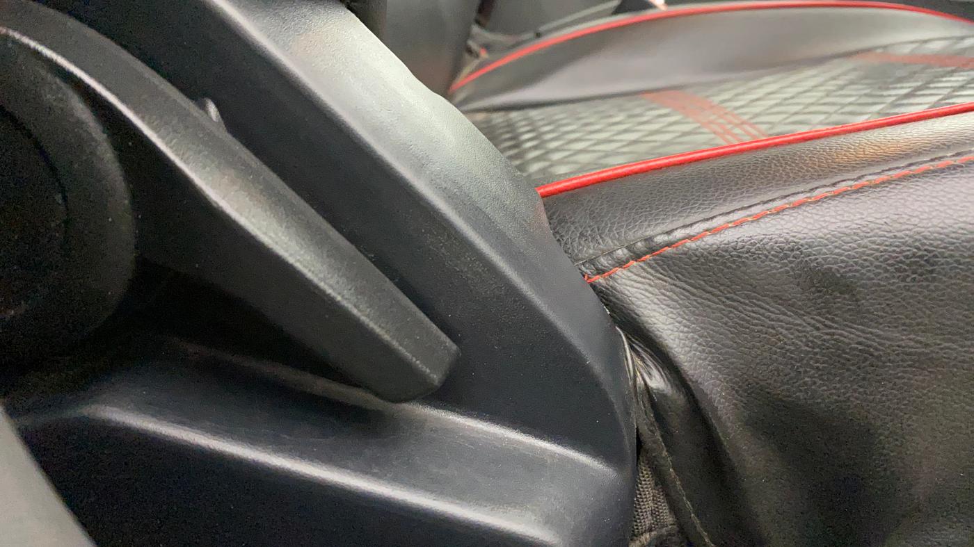2020 Tata ALTROZ XM PLUS PETROL, Petrol, Manual, 69,456 km, Driver Side Adjustment Panel