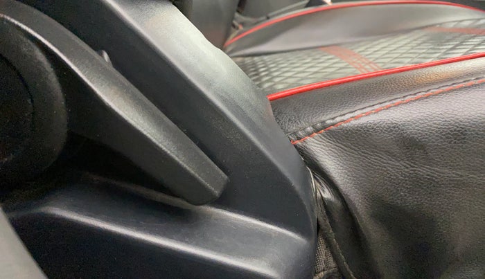2020 Tata ALTROZ XM PLUS PETROL, Petrol, Manual, 69,456 km, Driver Side Adjustment Panel