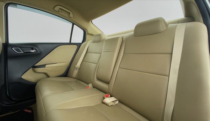 2020 Honda City V MT PETROL, Petrol, Manual, 24,486 km, Right Side Rear Door Cabin
