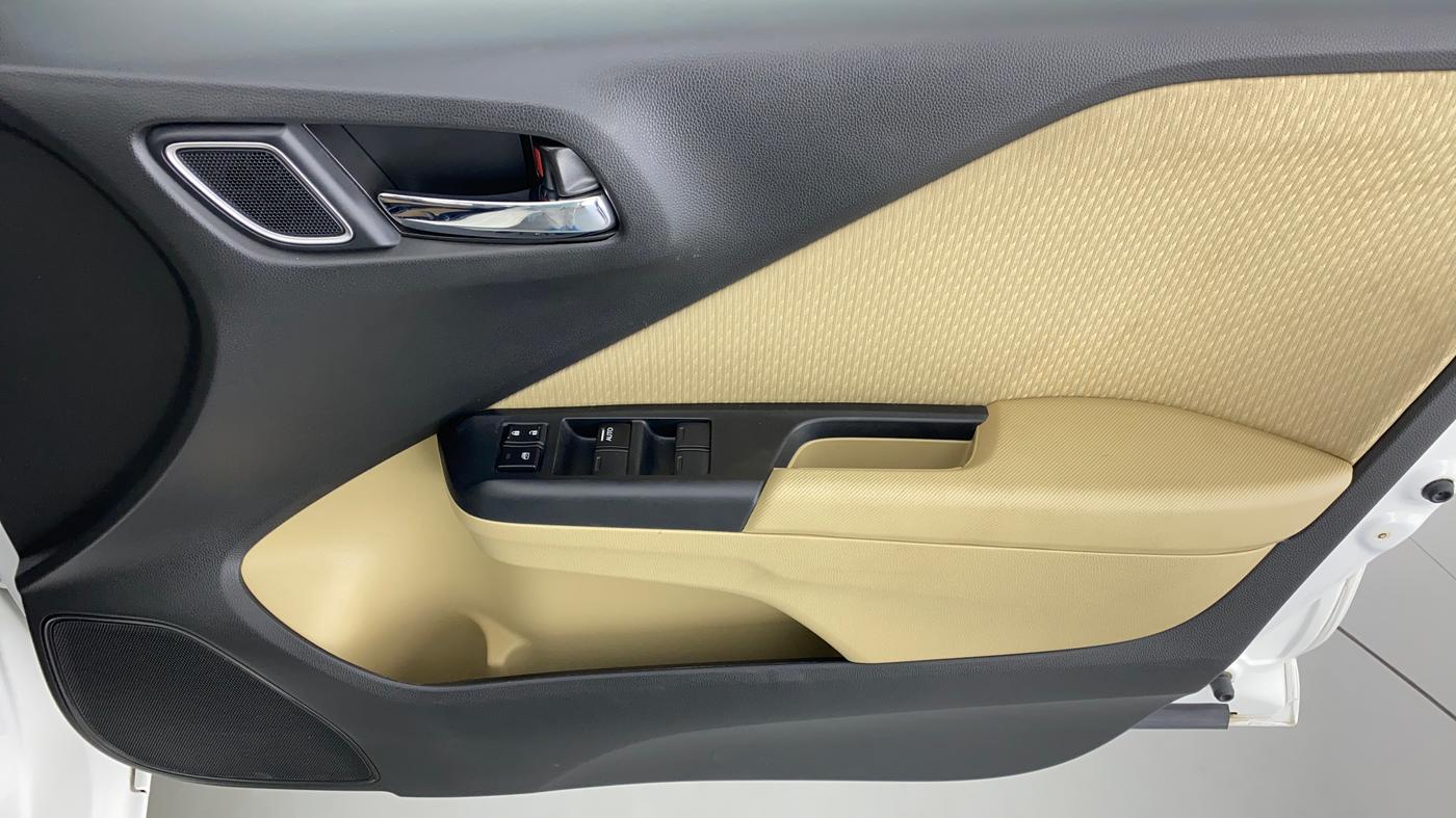2020 Honda City V MT PETROL, Petrol, Manual, 24,486 km, Driver Side Door Panels Control