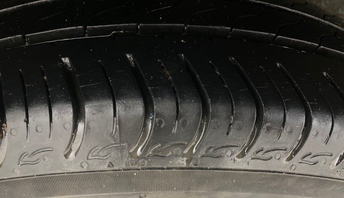 2018 Honda Amaze 1.2L I-VTEC V CVT, Petrol, Automatic, 30,145 km, Right Rear Tyre Tread