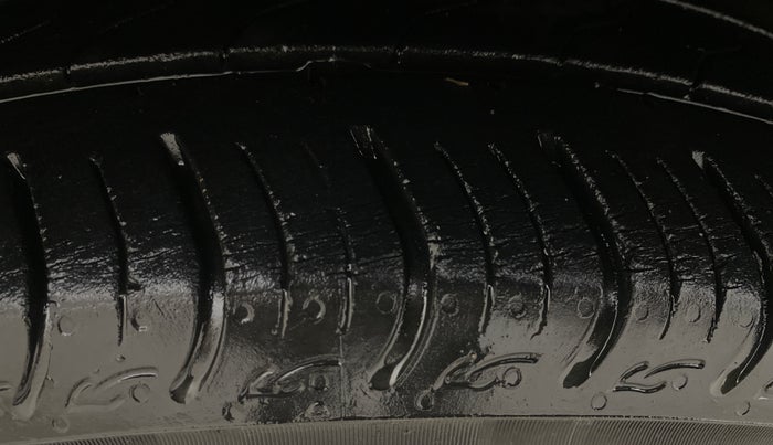 2018 Honda Amaze 1.2L I-VTEC V CVT, Petrol, Automatic, 30,145 km, Left Front Tyre Tread