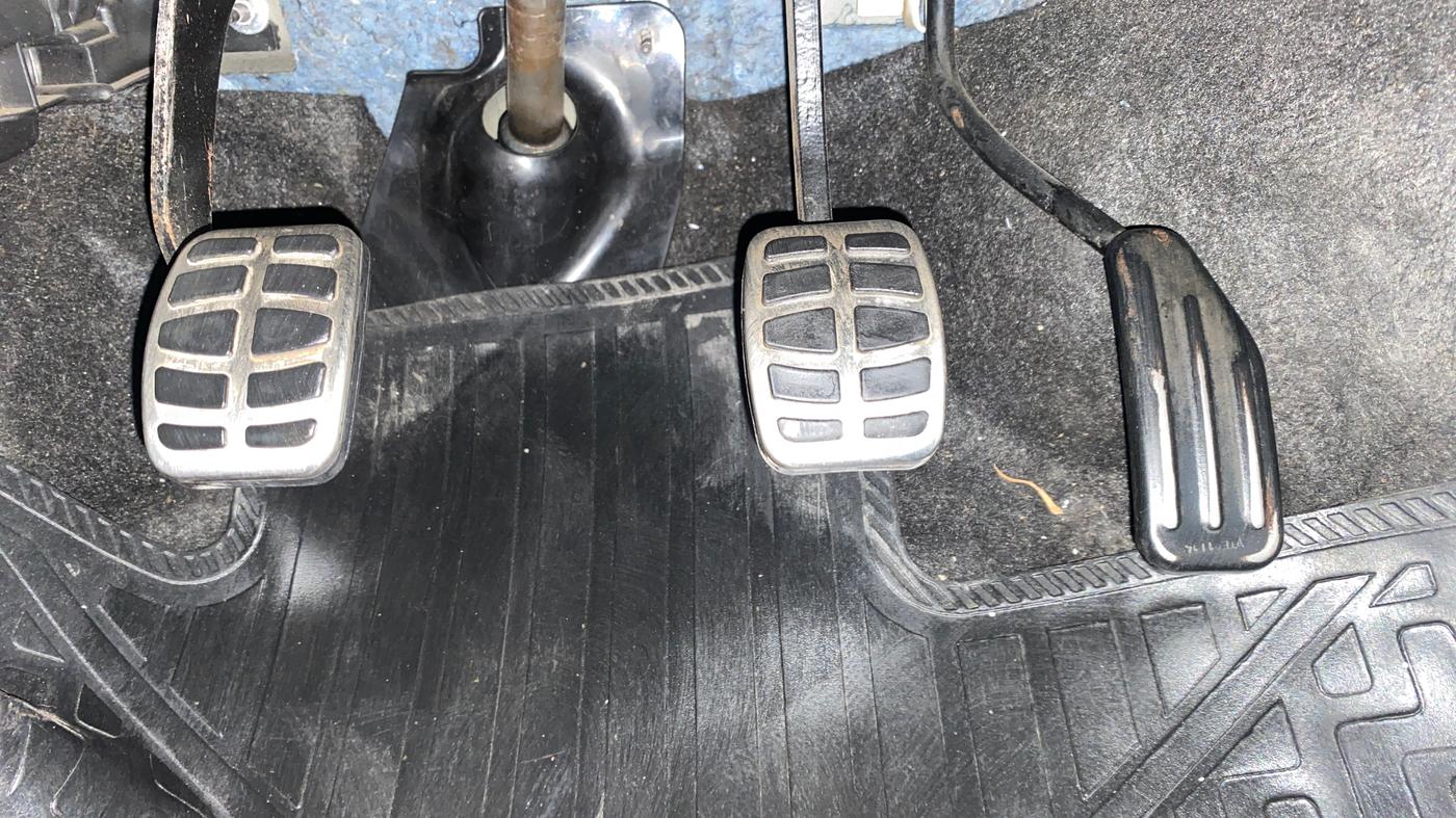 2014 Maruti Alto 800 LXI, Petrol, Manual, 23,584 km, Pedals