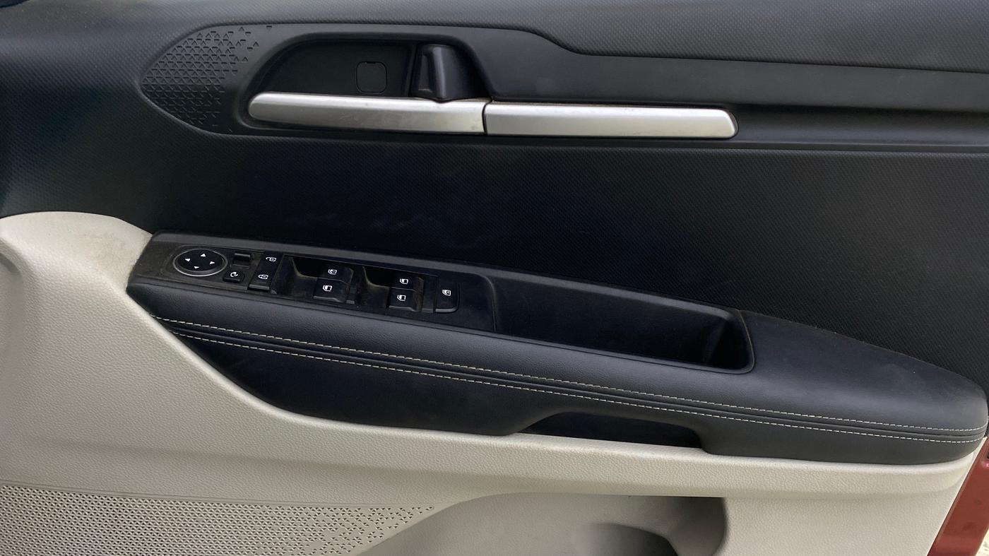2023 KIA SONET HTX 1.0 DCT, Petrol, Automatic, 14,230 km, Driver Side Door Panels Control