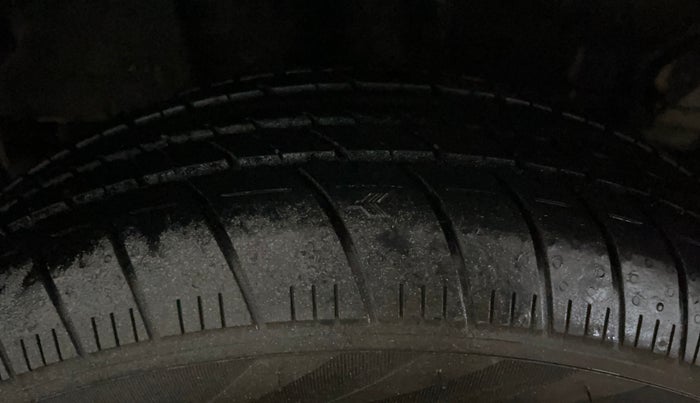 2019 Tata Tiago XZA PETROL, Petrol, Automatic, 90,063 km, Right Rear Tyre Tread