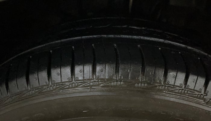 2019 Tata Tiago XZA PETROL, Petrol, Automatic, 90,063 km, Right Front Tyre Tread