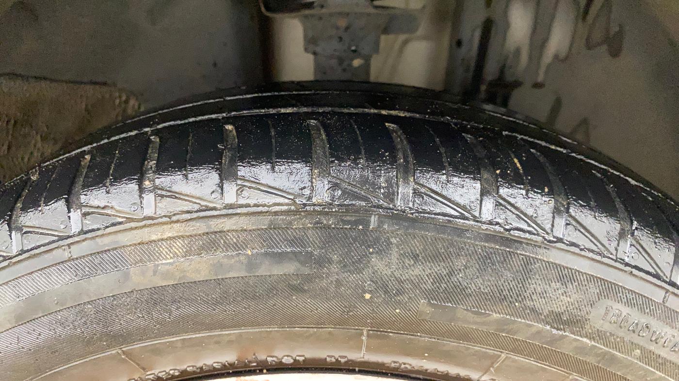2021 Renault Kwid RXE, Petrol, Manual, 55,960 km, Right Front Tyre Tread