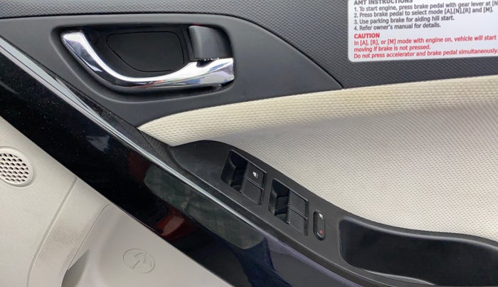 2022 Tata NEXON XZA PLUS DIESEL, Diesel, Automatic, 17,954 km, Driver Side Door Panels Control