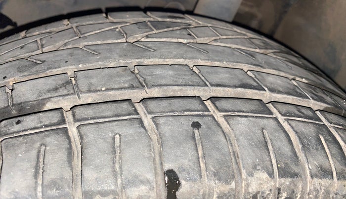 2022 Tata NEXON XZA PLUS DIESEL, Diesel, Automatic, 17,954 km, Left Front Tyre Tread