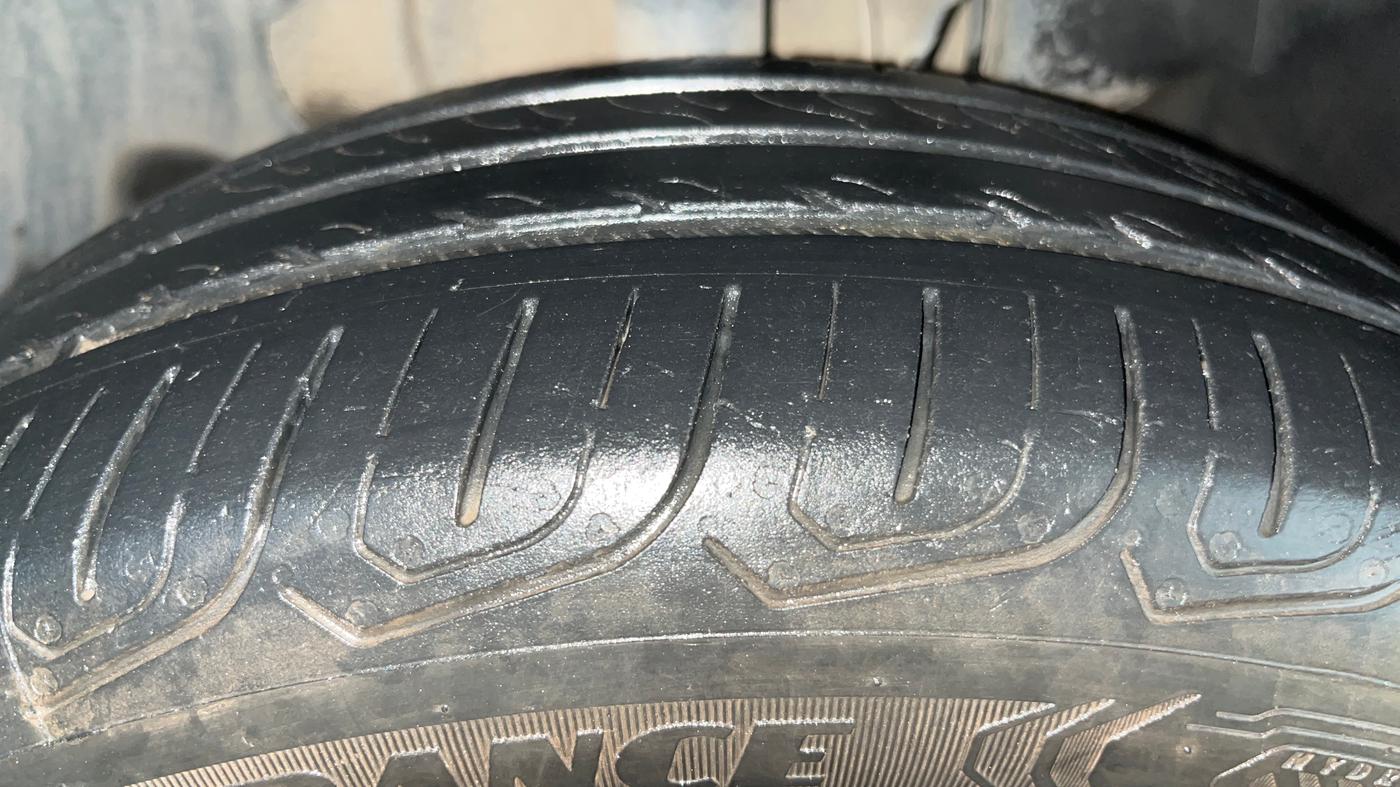2019 Tata TIGOR XZ PLUS PETROL, Petrol, Manual, 81,357 km, Right Front Tyre Tread