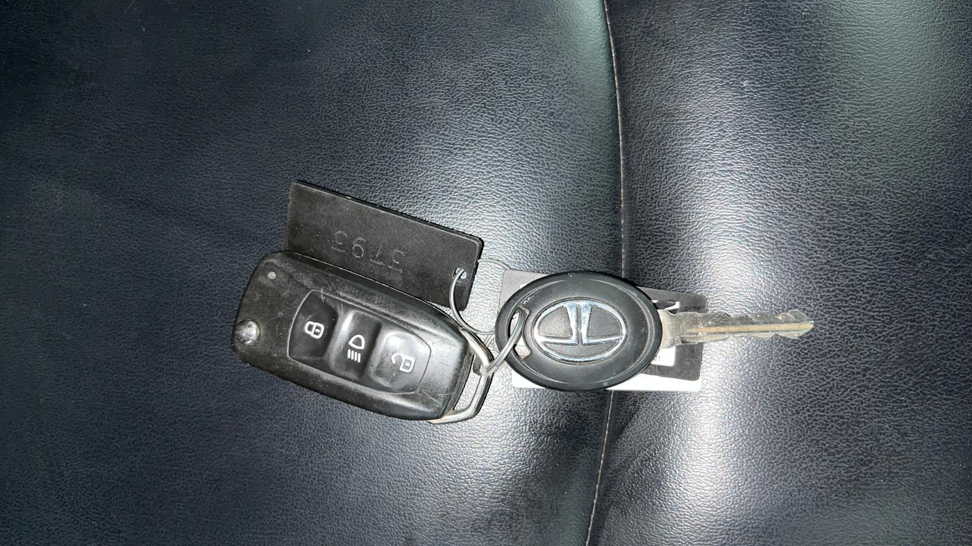 2019 Tata TIGOR XZ PLUS PETROL, Petrol, Manual, 81,357 km, Key Close Up