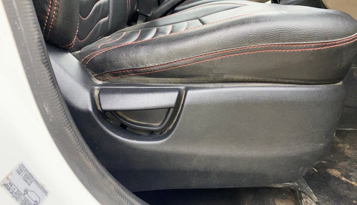 2020 Hyundai NEW SANTRO SPORTZ MT, Petrol, Manual, 98,893 km, Driver Side Adjustment Panel