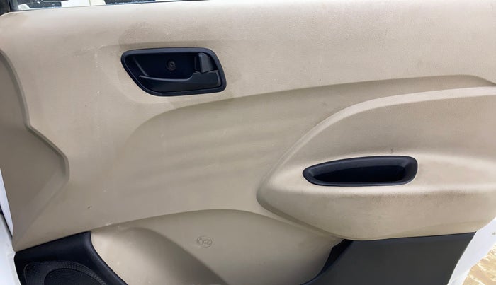 2020 Hyundai NEW SANTRO SPORTZ MT, Petrol, Manual, 98,893 km, Driver Side Door Panels Control