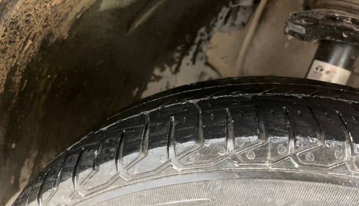 2016 Tata Tiago XM PETROL, Petrol, Manual, 68,448 km, Right Front Tyre Tread