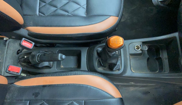 2018 Renault Kwid CLIMBER 1.0, Petrol, Manual, 66,562 km, Gear Lever