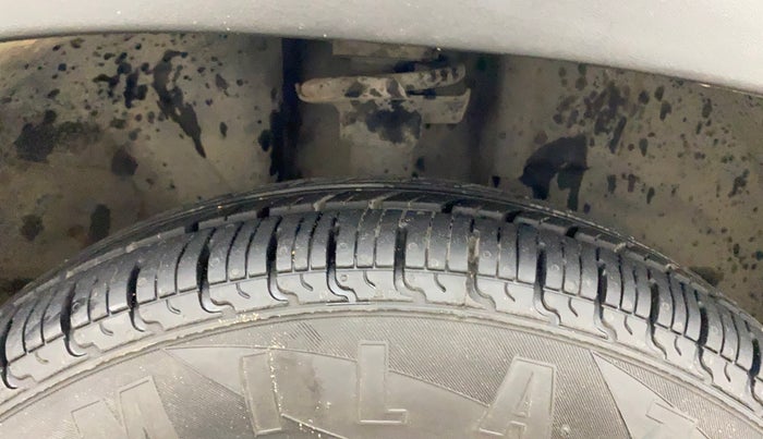 2018 Renault Kwid CLIMBER 1.0, Petrol, Manual, 66,562 km, Right Front Tyre Tread