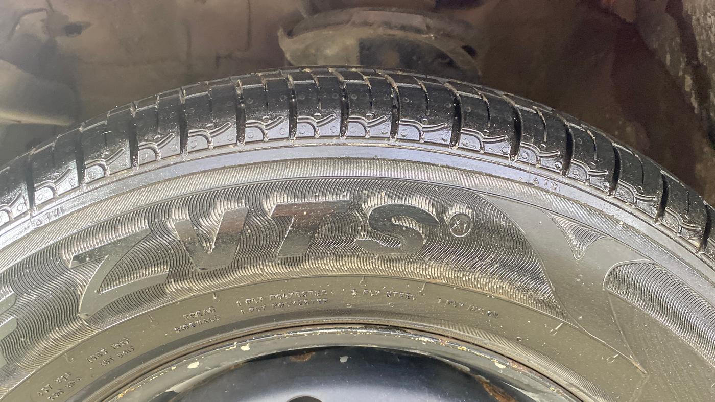 2015 Hyundai i10 ERA 1.1, Petrol, Manual, 36,149 km, Left Front Tyre Tread