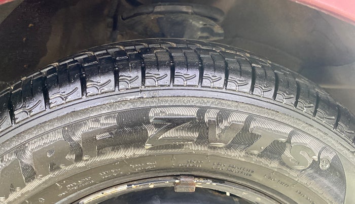 2015 Hyundai i10 ERA 1.1, Petrol, Manual, 8,555 km, Right Front Tyre Tread