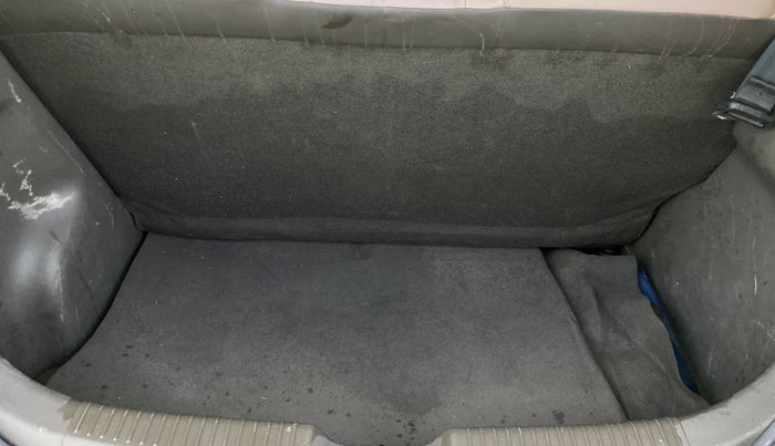 2015 Hyundai i10 ERA 1.1, Petrol, Manual, 8,555 km, Boot Inside