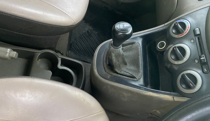 2015 Hyundai i10 ERA 1.1, Petrol, Manual, 8,555 km, Gear Lever