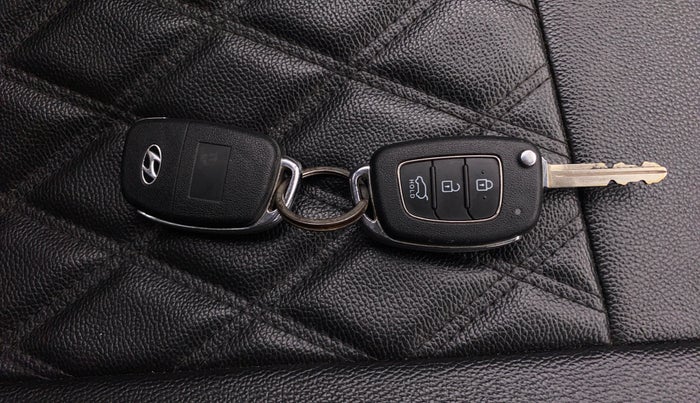 2023 Hyundai Creta EX 1.5 PETROL, Petrol, Manual, 70,817 km, Key Close Up