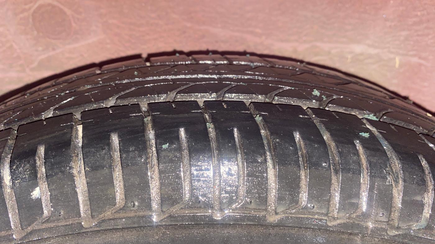 2013 Hyundai i10 SPORTZ 1.2 AT, Petrol, Automatic, 29,495 km, Right Rear Tyre Tread