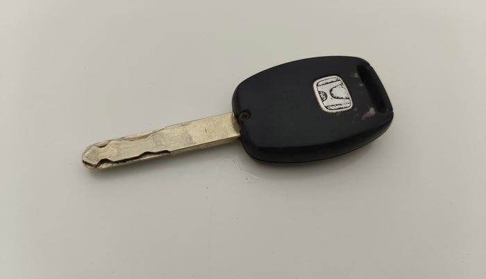 2013 Honda Amaze 1.2L I-VTEC S, Petrol, Manual, 66,924 km, Key Close Up