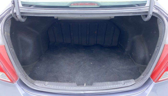 2015 Hyundai Verna FLUIDIC 1.6 SX CRDI, Diesel, Manual, 47,327 km, Boot Inside View