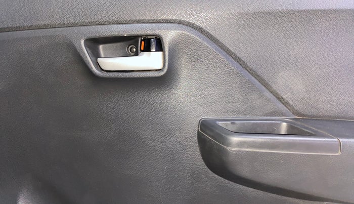 2022 Maruti Alto K10 VXI PLUS, Petrol, Manual, 26,491 km, Driver Side Door Panels Control