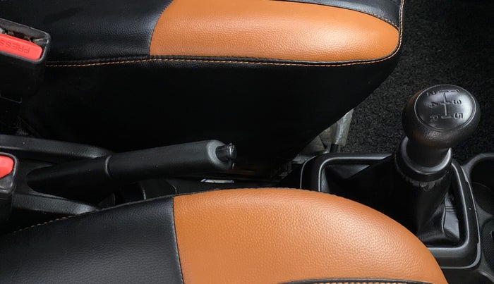 2019 Maruti S PRESSO VXI PLUS, Petrol, Manual, 16,610 km, Gear Lever