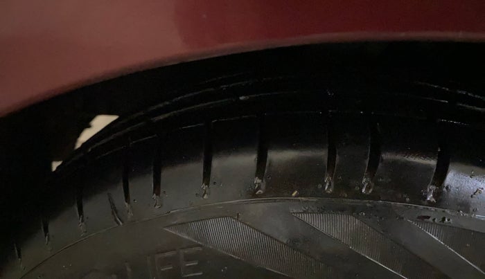 2014 Hyundai i10 SPORTZ 1.1, Petrol, Manual, 53,281 km, Left Front Tyre Tread