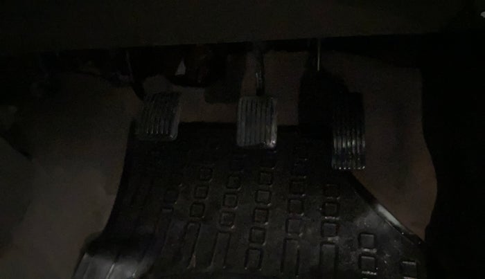 2014 Hyundai i10 SPORTZ 1.1, Petrol, Manual, 53,281 km, Pedals