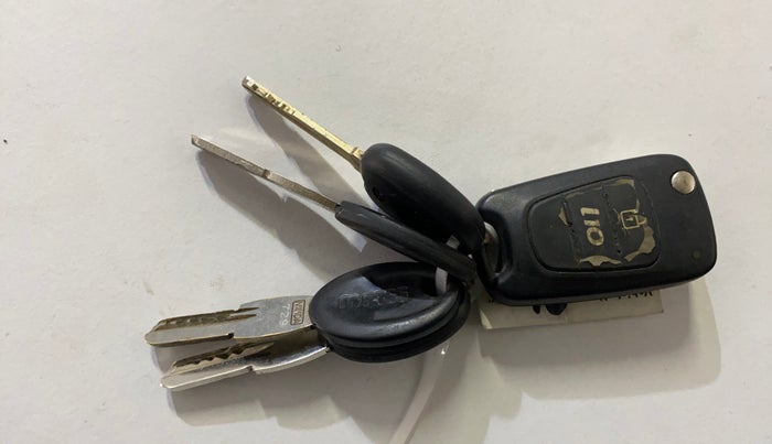 2014 Hyundai i10 SPORTZ 1.1, Petrol, Manual, 53,281 km, Key Close Up