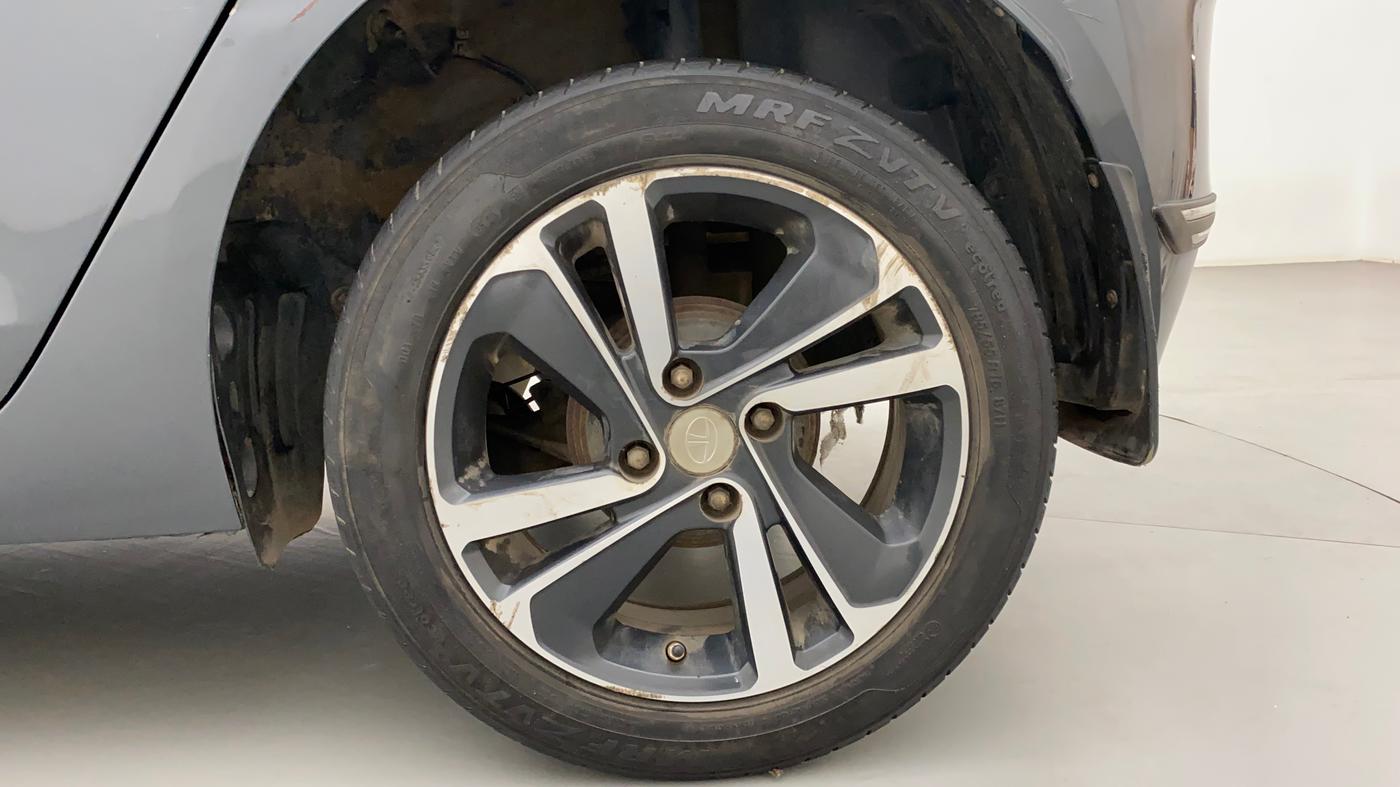 2020 Tata ALTROZ XZ PETROL, Petrol, Manual, 62,096 km, Left Rear Wheel