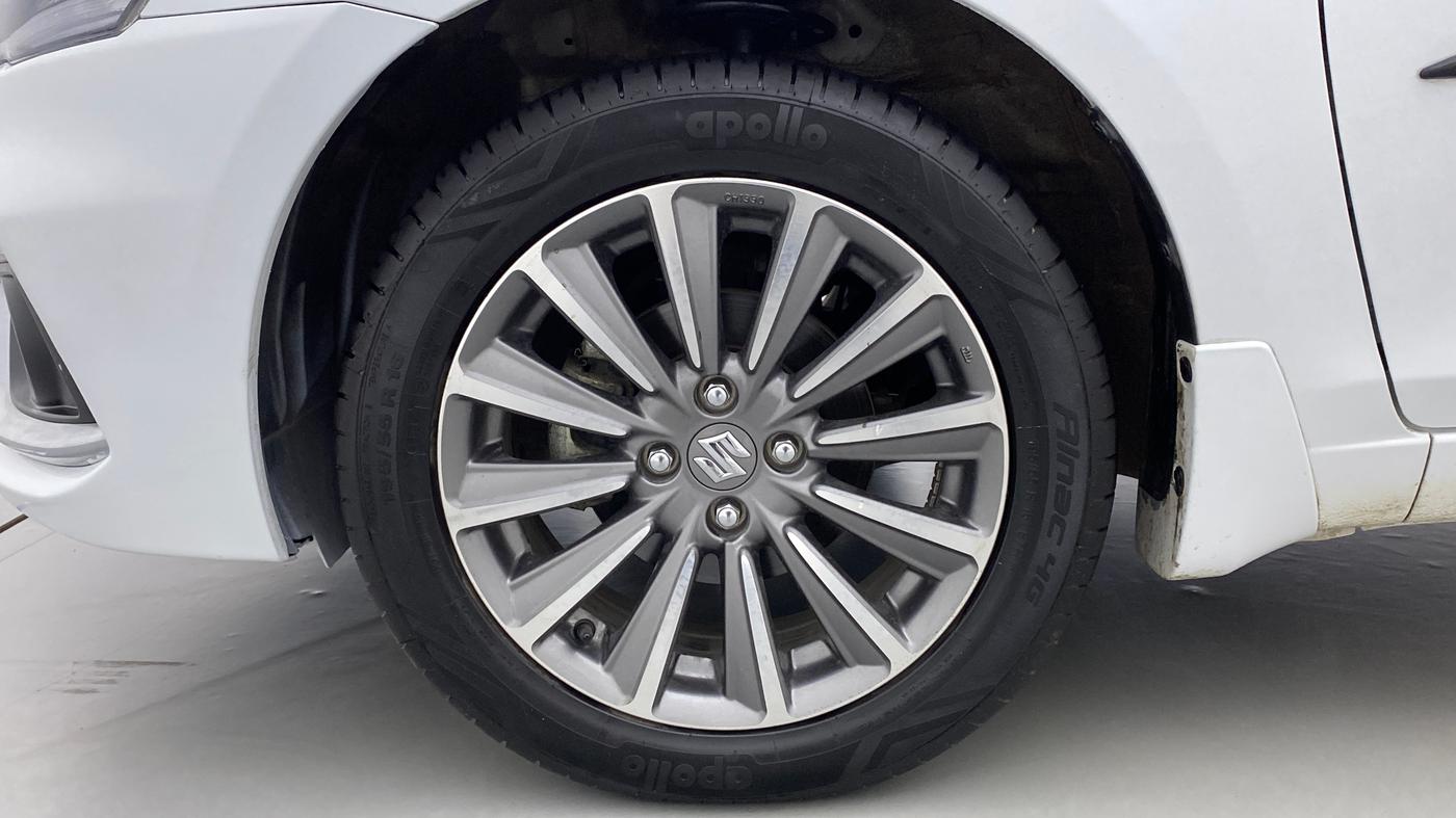 2021 Maruti Ciaz ALPHA 1.5 AT SHVS, Petrol, Automatic, 7,674 km, Left Front Wheel