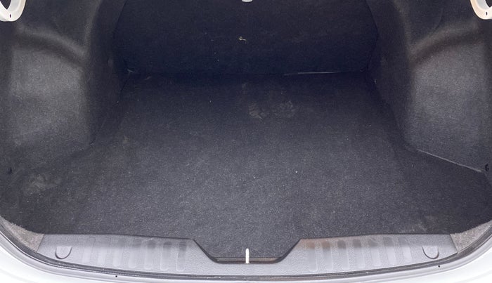 2021 Maruti Ciaz ALPHA 1.5 AT SHVS, Petrol, Automatic, 7,674 km, Boot Inside