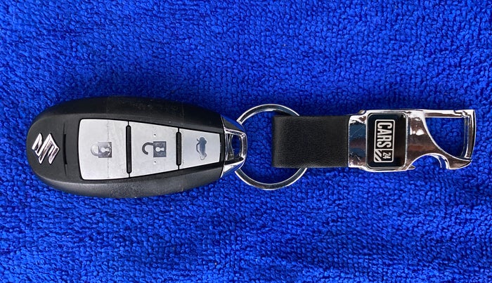 2021 Maruti Ciaz ALPHA 1.5 AT SHVS, Petrol, Automatic, 7,674 km, Key Close Up