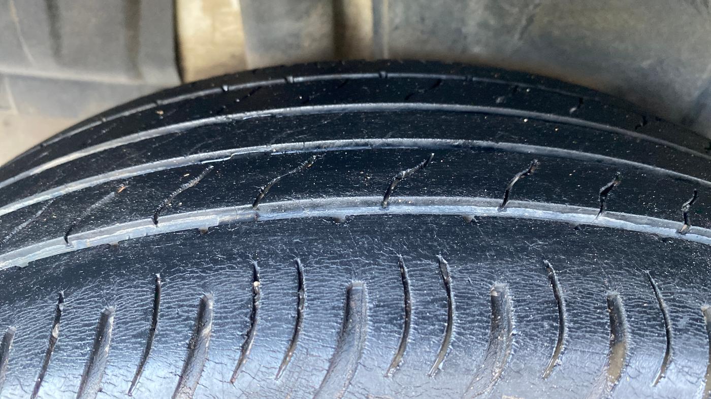 2022 Maruti XL6 ZETA AT, Petrol, Automatic, 55,305 km, Right Rear Tyre Tread