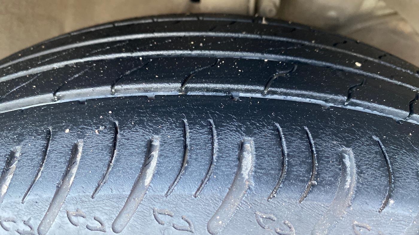 2022 Maruti XL6 ZETA AT, Petrol, Automatic, 55,305 km, Right Front Tyre Tread
