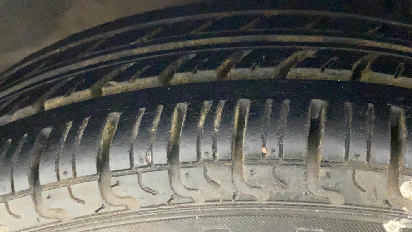 2010 Maruti Alto K10 VXI, Petrol, Manual, 60,477 km, Left Front Tyre Tread