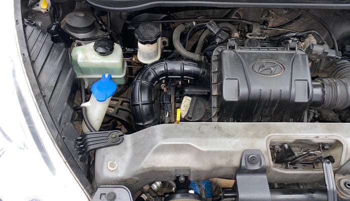 2016 Hyundai Eon ERA +, Petrol, Manual, 1,04,823 km, Engine View - Right