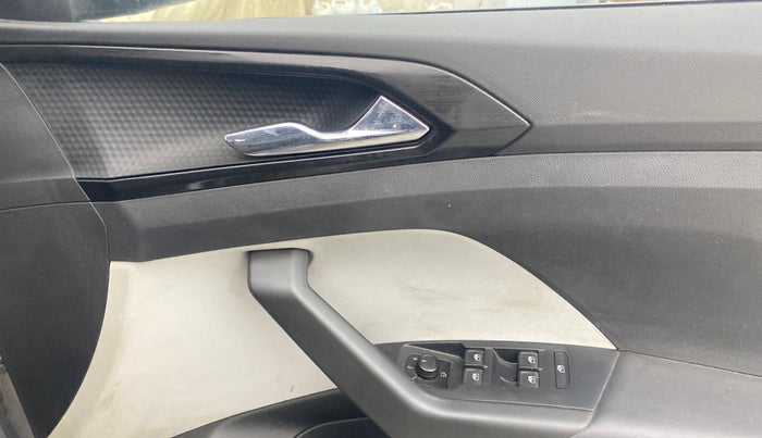 2021 Skoda KUSHAQ STYLE 1.0L TSI AT, Petrol, Automatic, 53,781 km, Driver Side Door Panels Control