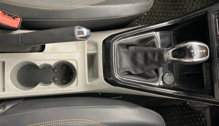 2021 Skoda KUSHAQ STYLE 1.0L TSI AT, Petrol, Automatic, 53,781 km, Gear Lever